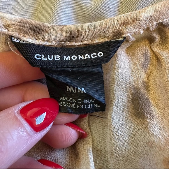 Club Monaco Silk Animal Print Blouse Size Medium - Picture 5 of 7
